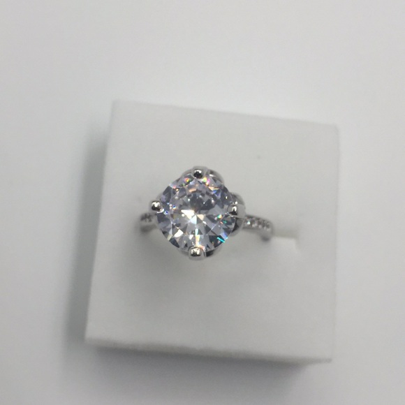 Handmade Jewelry - 4 CARAT ROUND AAA CUBIC ZIRCONIA 925(Silver) RING